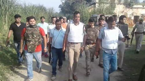 अलीगढ़ एनकाउंटर पर जारी है मुठभेड़, सुपरकॉप अजय ने तोड़ा देशविरोधी ताकतों को अलीगढ़ कनेक्शन! अलीगढ़ एनकाउंटर पर जारी है मुठभेड़, सुपरकॉप अजय ने तोड़ा देशविरोधी ताकतों को अलीगढ़ कनेक्शन!