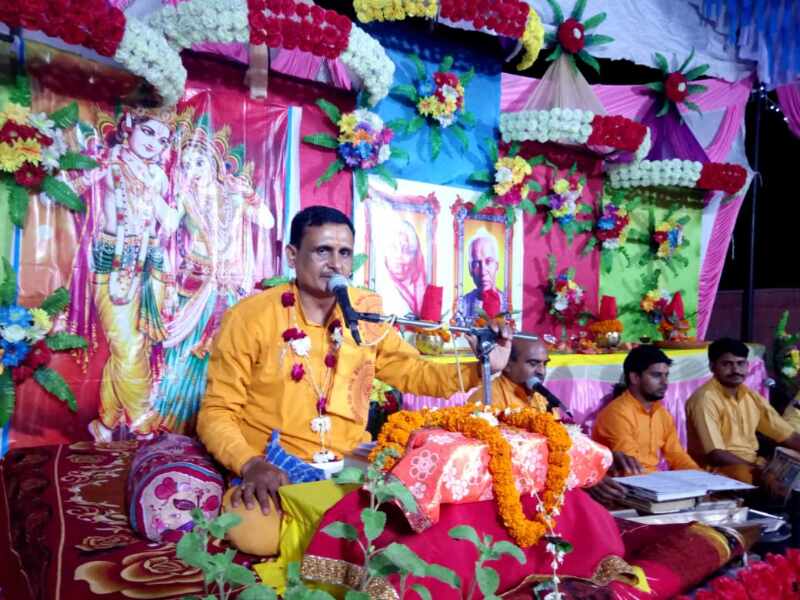 भगवान के आगमन से गोकुल का कण कण चमकने लगा : आचार्य जगन्नाथ उपाध्याय भगवान के आगमन से गोकुल का कण कण चमकने लगा : आचार्य जगन्नाथ उपाध्याय