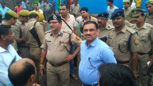 बिजनौर में टेंक ब्लास्ट में टूटा मजदूरों पर कहर, सात की मौत दो घायल, अंतिम शव भी मिला! बिजनौर में टेंक ब्लास्ट में टूटा मजदूरों पर कहर, सात की मौत दो घायल, अंतिम शव भी मिला!