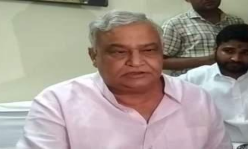 भाजपा राज्य सभा सांसद किरोड़ी लाल के काफिले पर फायरिंग भाजपा राज्य सभा सांसद किरोड़ी लाल के काफिले पर फायरिंग