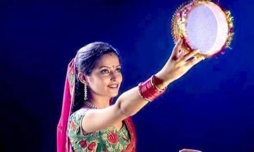 Karva Chauth Special : इन 5 कामों के बिना अधूरा है करवा चौथ , जानें कौन से हैं यह काम