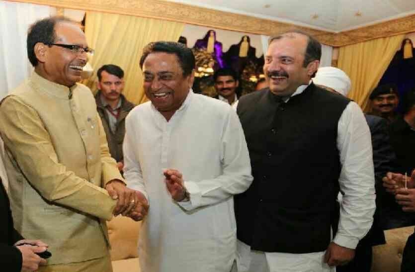 क्या बीजेपी के हाथ से फिसला मध्यप्रदेश, आक्रामक कांग्रेस के सामने अकेले पड़े शिवराज, मोदी समेत सभी मंत्री खामोश क्या बीजेपी के हाथ से फिसला मध्यप्रदेश, आक्रामक कांग्रेस के सामने अकेले पड़े शिवराज, मोदी समेत सभी मंत्री खामोश