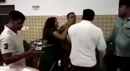 एक्सक्लुसिव मेरठ : बीजेपी पार्षद की दबंगई, पार्षद ने की दरोगा की जमकर पिटाई, वीडियो वायरल एक्सक्लुसिव मेरठ : बीजेपी पार्षद की दबंगई, पार्षद ने की दरोगा की जमकर पिटाई, वीडियो वायरल