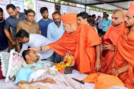 गोधरा कांड के गुंडों, मैं मर जाऊंगा तो भी तुमको क्या फर्क पड़ेगा - हार्दिक पटेल गोधरा कांड के गुंडों, मैं मर जाऊंगा तो भी तुमको क्या फर्क पड़ेगा - हार्दिक पटेल