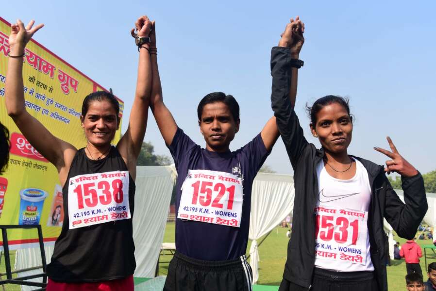 प्रयागराज में आयोजित 34 वी अखिल भारतीय इंदिरा मैराथन में बी एस धोनी ने हासिल किया प्रथम स्थान प्रयागराज में आयोजित 34 वी अखिल भारतीय इंदिरा मैराथन में बी एस धोनी ने हासिल किया प्रथम स्थान