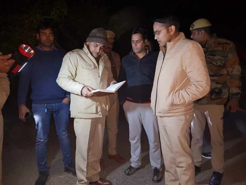 नोएडा में फिर गरजी पुलिस की बंदूक, दो थानों में हुई बदमाशों से मुठभेड़ नोएडा में फिर गरजी पुलिस की बंदूक, दो थानों में हुई बदमाशों से मुठभेड़