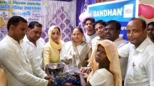 बंधन कोननगर एनजीओ संस्था ने दादरी में 61 जरूरतमंद महिलाओं को आत्मनिर्भर बनाने के लिए दिया निशुल्क सामान