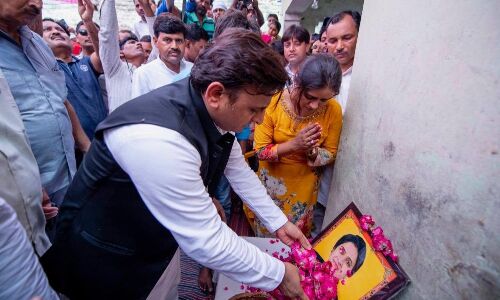 बंगाल में बीजेपी कार्यकर्ता की हत्या से लोकतंत्र खतरे में तो यूपी में सपा कार्यकर्ता की हत्या से लोकतंत्र खतरे में क्यों नहीं - अखिलेश यादव बंगाल में बीजेपी कार्यकर्ता की हत्या से लोकतंत्र खतरे में तो यूपी में सपा कार्यकर्ता की हत्या से लोकतंत्र खतरे में क्यों नहीं - अखिलेश यादव