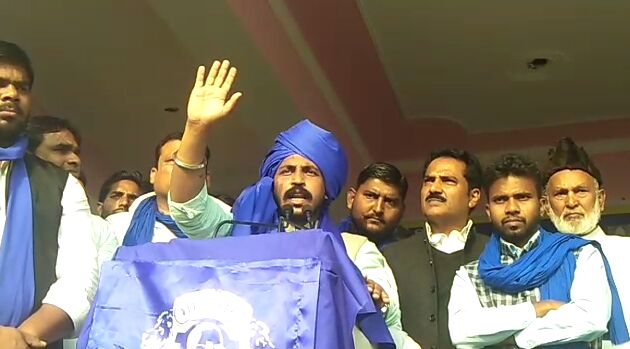 भीम आर्मी प्रमुख चंद्रशेखर ने केंद्र सरकार को बताया बेकार, सरकार को ललकारा भीम आर्मी प्रमुख चंद्रशेखर ने केंद्र सरकार को बताया बेकार, सरकार को ललकारा