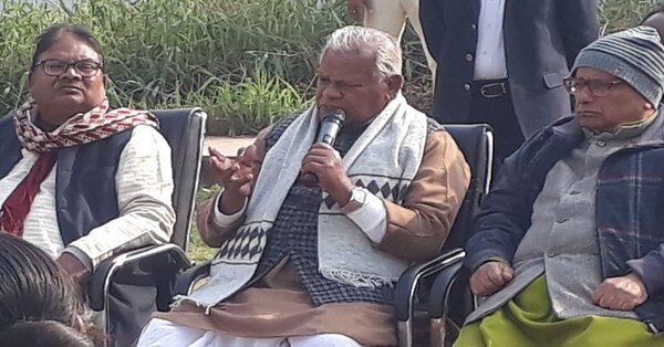 यूपी के बाद बिहार में महागठवंधन में रार, मांझी ने चलाया फिर से अपना चप्पू यूपी के बाद बिहार में महागठवंधन में रार, मांझी ने चलाया फिर से अपना चप्पू