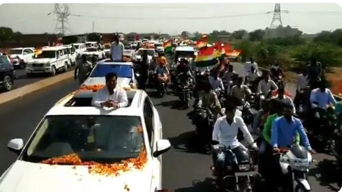शिवपाल सिंह यादव के रोड शो ने उड़ाई सपा कंपनी की नींद! शिवपाल सिंह यादव के रोड शो ने उड़ाई सपा कंपनी की नींद!