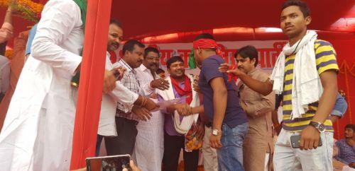 कन्हैया का प्रधानमंत्री पर बड़ा हमला, अंबानी के दलाल है मोदी! कन्हैया का प्रधानमंत्री पर बड़ा हमला, अंबानी के दलाल है मोदी!