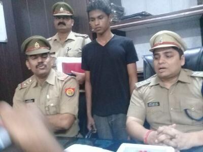 गाजियाबाद पुलिस ने 36 घंटे में किया 15 लाख की चोरी का खुलासा गाजियाबाद पुलिस ने 36 घंटे में किया 15 लाख की चोरी का खुलासा