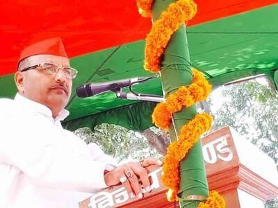 पूर्व डीजीसी ने पूर्व मंत्री ललई यादव से मांगी माफी, केस वापस लिया पूर्व डीजीसी ने पूर्व मंत्री ललई यादव से मांगी माफी, केस वापस लिया
