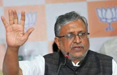 गुजरात में बिहारी युवक की मौत पर उप मुख्यमंत्री सुशील मोदी और सांसद सुशील सिंह आमने सामने गुजरात में बिहारी युवक की मौत पर उप मुख्यमंत्री सुशील मोदी और सांसद सुशील सिंह आमने सामने