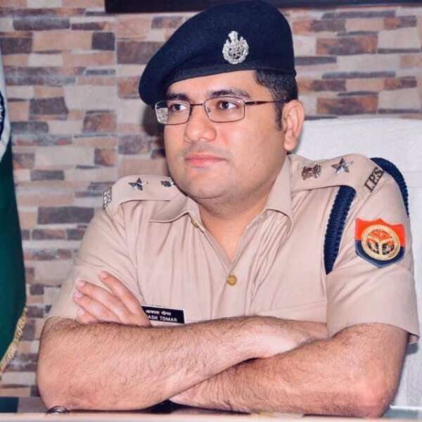 संतकबीरनगर पुलिस ने किया वायरल वीडियो का खंडन, झूंठी और भ्रामक खबरें न फैलाएं संतकबीरनगर पुलिस ने किया वायरल वीडियो का खंडन, झूंठी और भ्रामक खबरें न फैलाएं