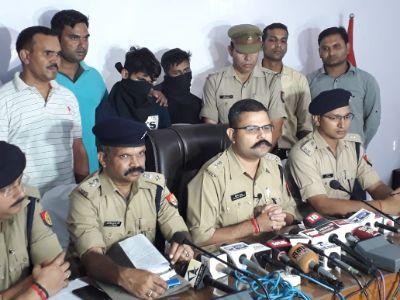 गाजियाबाद पुलिस ने किया मासूम किशोरी के हत्याकांड का खुलासा, मामा-भांजे ने की थी अपहरण करके मासूम की हत्या गाजियाबाद पुलिस ने किया मासूम किशोरी के हत्याकांड का खुलासा, मामा-भांजे ने की थी अपहरण करके मासूम की हत्या