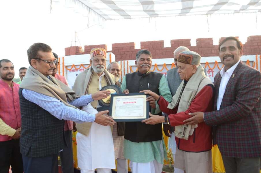 पर्यावरणविद ज्ञानेन्द्र रावत पर्यावरण रत्न, एस एन सुब्बाराव राष्ट्र रत्न एवं गुप्तेश्वर पाण्डेय राज्य रत्न सम्मान से सम्मानित पर्यावरणविद ज्ञानेन्द्र रावत पर्यावरण रत्न, एस एन सुब्बाराव राष्ट्र रत्न एवं गुप्तेश्वर पाण्डेय राज्य रत्न सम्मान से सम्मानित