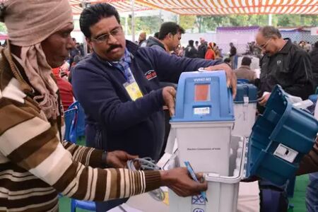 EVM का खेल:  बीजेपी हताश या कांग्रेस फेल