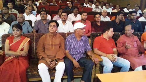 एक शाम शहीदों के नाम कवि सम्मेलन में शामिल होने पहुंचे मोती सिंह मंत्री
