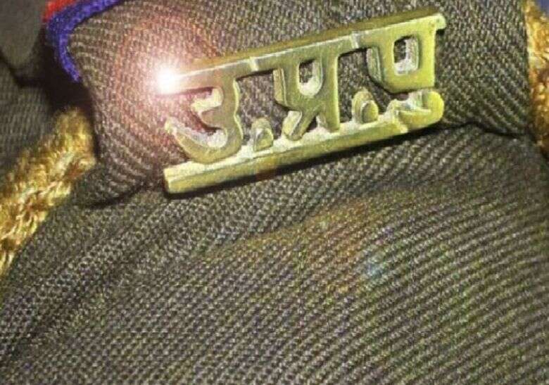 प्रेमी के साथ रहने की जिद पर अड़ी किशोरी, कोतवाली में हंगामा प्रेमी के साथ रहने की जिद पर अड़ी किशोरी, कोतवाली में हंगामा