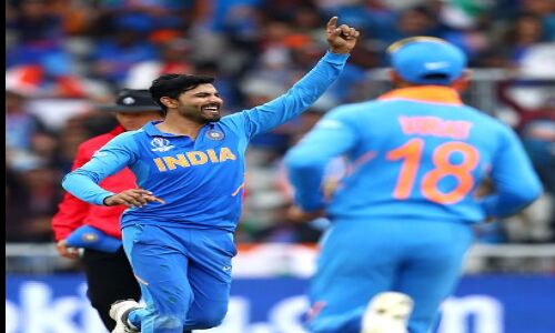 LIVE World Cup 2019 INDvsNZ : भारतीय गेंदबाजों का शानदार प्रदर्शन, न्यूजीलैंड का 200 रनों कर पहुचना मुश्किल