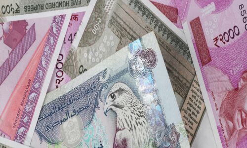 दुबई के एयरपोर्ट पर अब भारतीय मुद्रा में कर सकेंगे लेन-देन