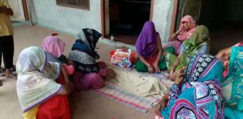 सहारनपुर : उप स्वास्थ्य केंद्र की खुल गई पोल, डेंगू से 6 वर्षीय बच्ची की मौत सहारनपुर : उप स्वास्थ्य केंद्र की खुल गई पोल, डेंगू से 6 वर्षीय बच्ची की मौत