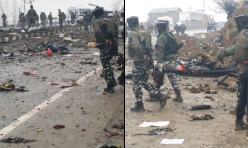 पुलवामा में 30 जवान शहीद, दूर तक बिखरे जवानों के शव, देखें- CRPF पर हुए हमले की दर्दनाक तस्वीरें पुलवामा में 30 जवान शहीद, दूर तक बिखरे जवानों के शव, देखें- CRPF पर हुए हमले की दर्दनाक तस्वीरें