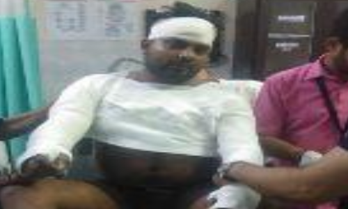 लाइन पर काम करता कर्मी करंट लगने से नीचे गिरा, गंभीर हालत में अस्पताल में भर्ती लाइन पर काम करता कर्मी करंट लगने से नीचे गिरा, गंभीर हालत में अस्पताल में भर्ती
