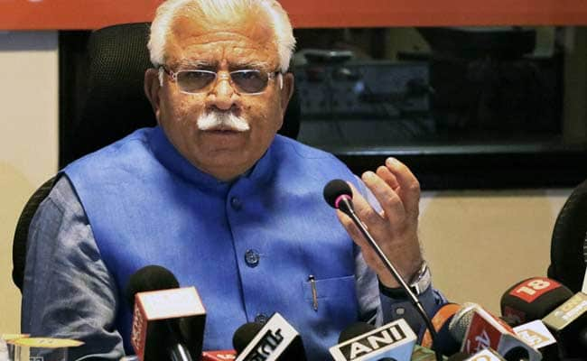 मुख्यमंत्री मनोहर लाल खट्टर ने रेप की घटनाओं पर दिया अजीबोगरीब बयान, अब हो रही है आलोचना मुख्यमंत्री मनोहर लाल खट्टर ने रेप की घटनाओं पर दिया अजीबोगरीब बयान, अब हो रही है आलोचना
