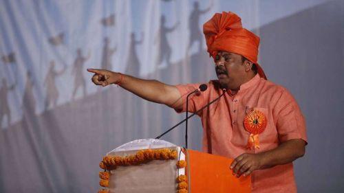 बीजेपी विधायक टी राजा ने पार्टी से दिया इस्तीफा, कहा- गौ हत्या के मुद्दे पर पार्टी साथ नहीं! बीजेपी विधायक टी राजा ने पार्टी से दिया इस्तीफा, कहा- गौ हत्या के मुद्दे पर पार्टी साथ नहीं!