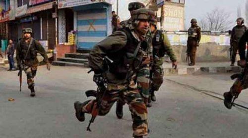 जम्मू-कश्मीर : शोपियां में पुलिस स्टेशन पर आतंकियों ने फेंका ग्रेनेड, 1 जवान शहीद