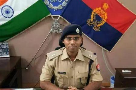 आईपीएस सुरेन्द्र दास की हालत और बिगड़ी, डीजीपी मिलने के लिए लख़नऊ से रवाना आईपीएस सुरेन्द्र दास की हालत और बिगड़ी, डीजीपी मिलने के लिए लख़नऊ से रवाना