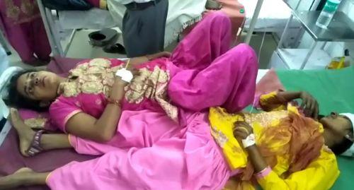 पिकअप गाड़ी और ट्रैक्टर ट्रॉली की जोरदार टक्कर, चार लोगों की मौत पिकअप गाड़ी और ट्रैक्टर ट्रॉली की जोरदार टक्कर, चार लोगों की मौत