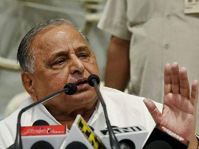 मुलायम का छलका दर्द, बोले- आज मेरा कोई सम्मान नहीं करता, शायद मेरे मरने के बाद करेंगे मुलायम का छलका दर्द, बोले- आज मेरा कोई सम्मान नहीं करता, शायद मेरे मरने के बाद करेंगे
