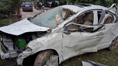 मैनपुरी में पुलिसकर्मियों की कार पलटी, दरोगा समेत चार घायल, एसपी ने हॉस्पिटल पहुंचकर लिया जायजा मैनपुरी में पुलिसकर्मियों की कार पलटी, दरोगा समेत चार घायल, एसपी ने हॉस्पिटल पहुंचकर लिया जायजा