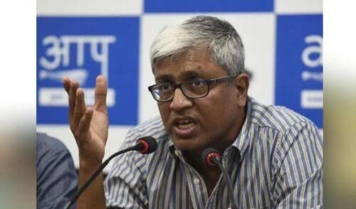 आशुतोष ने छोड़ा केजरीवाल का साथ आशुतोष ने छोड़ा केजरीवाल का साथ