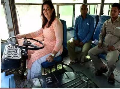 जल्द सड़कों पर ट्रक दौड़ाती दिखेगी गुड़गांव की गीता वोहरा, ले रही हैं ट्रेनिंग जल्द सड़कों पर ट्रक दौड़ाती दिखेगी गुड़गांव की गीता वोहरा, ले रही हैं ट्रेनिंग