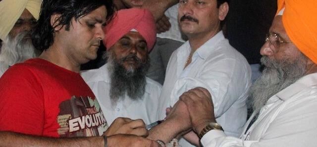 प्रधानमंत्री को योग दिवस पर खून का प्याला भेंट करेगा कांग्रेस किसान मजदूर सैल