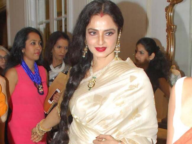 Happy Birthday Rekha: जानें रेखा के बारे में कुछ ऐसी बातें, जो आप नहीं जानते होंगे Happy Birthday Rekha: जानें रेखा के बारे में कुछ ऐसी बातें, जो आप नहीं जानते होंगे