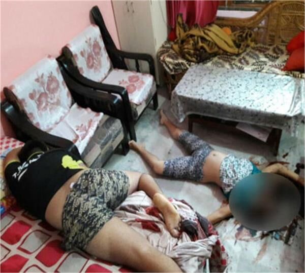 बरेली में माँ बाप बेटी बेटा की निर्मम हत्या, बदमाश कीमती सामान लेकर फरार