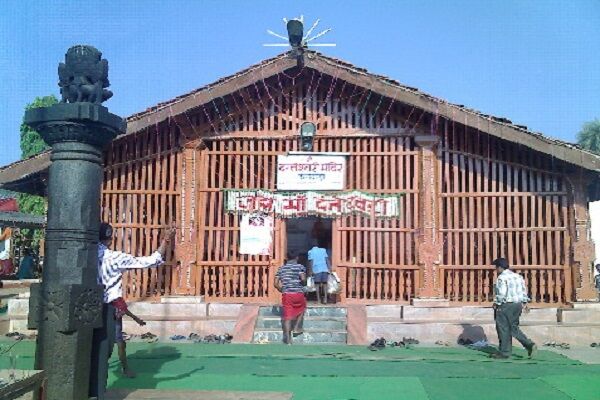 एक ऐसा मंदिर जहां नवरात्रि में होती है गुप्त पूजा, दी जाती है कद्दू की बलि एक ऐसा मंदिर जहां नवरात्रि में होती है गुप्त पूजा, दी जाती है कद्दू की बलि