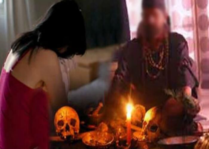 भूत भगाने आए तांत्रिक ने ली गर्भवती महिला की जान भूत भगाने आए तांत्रिक ने ली गर्भवती महिला की जान
