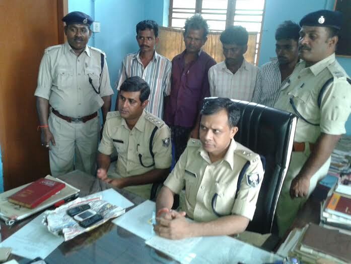 अपहरण के बाद हत्या कर लाश को नदी में गाड़ दिया अपहरण के बाद हत्या कर लाश को नदी में गाड़ दिया