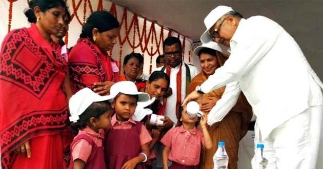 आंगनबाड़ी में मुख्यमंत्री अमृत योजना का दूध पीने से, दो बच्चियों की मौत आंगनबाड़ी में मुख्यमंत्री अमृत योजना का दूध पीने से, दो बच्चियों की मौत