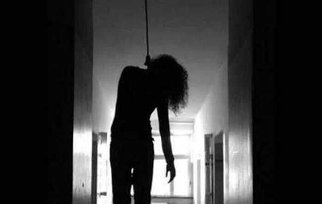 पारिवारिक तनाव बना विवाहिता की आत्महत्या का कारण