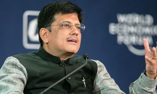 रेल मंत्री पीयूष गोयल का ऐलान, एक लाख तीस हजार पदों पर भर्ती जल्द रेल मंत्री पीयूष गोयल का ऐलान, एक लाख तीस हजार पदों पर भर्ती जल्द