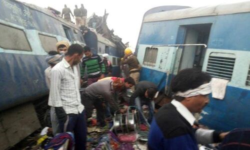 ट्रेन हादसे में अपना पूरा परिवार खो चुका मासूम भी चल बसा, सीएम शिवराज ने लिया था गोद ट्रेन हादसे में अपना पूरा परिवार खो चुका मासूम भी चल बसा, सीएम शिवराज ने लिया था गोद