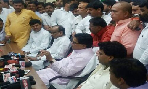 यूपी में आज होगा सपा में नया धमाका, सपा से निष्कासित MLC और MP मिले